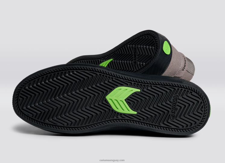 gris negro hombres 4F2V6124 Cariuma