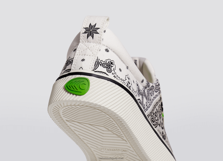 lienzo bandana blanco roto mujer 4F2V6234 Cariuma