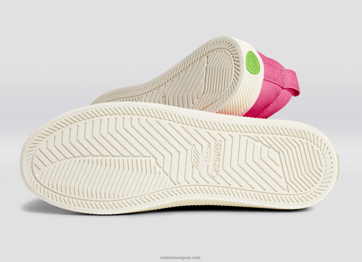 lienzo rosa brillante mujer 4F2V6223 Cariuma